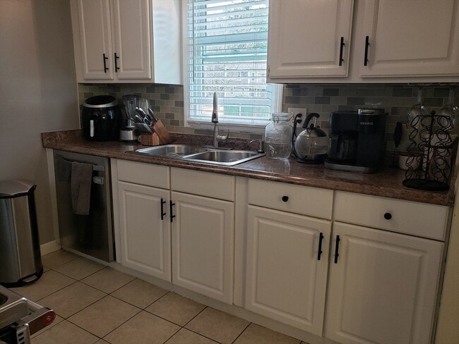 179 Pennacook Dr in Leominster, MA - Building Photo - Building Photo