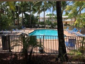 4051 NE 13th Ave in Oakland Park, FL - Building Photo - Building Photo