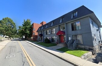 37 Blossom St in Fitchburg, MA - Building Photo - Building Photo