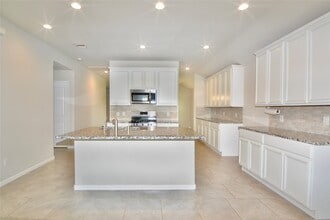 1303 Keaton Ct in Rosenberg, TX - Building Photo - Building Photo