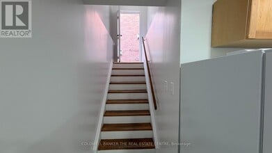 494 Cody Crescent in Newmarket, ON - Building Photo - Building Photo