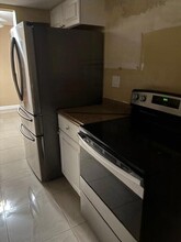 5173 NW 43rd Ct in Lauderdale Lakes, FL - Foto de edificio - Building Photo