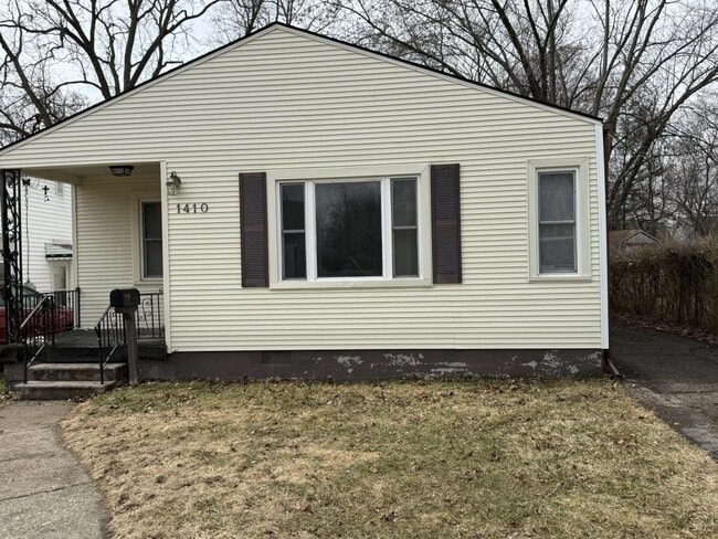 property at 1410 Bradley Ave