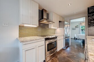 3926 Roseland St in Houston, TX - Building Photo - Building Photo