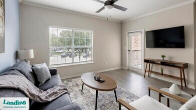 6101 N Riverside Dr in Fort Worth, TX - Building Photo - Building Photo