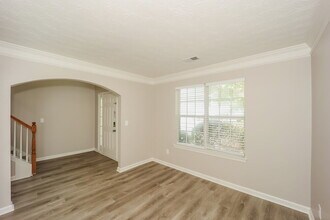 6 St Charles Pl in Sharpsburg, GA - Foto de edificio - Building Photo