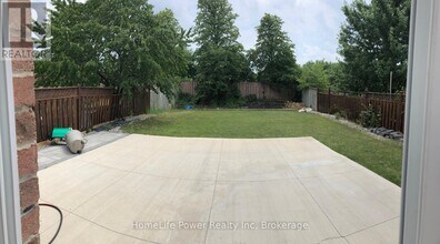 14 Sparrow Ct in Brampton, ON - Building Photo - Building Photo