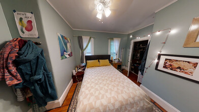 29 Victoria St, Unit uni1 2-bed 1 bath in Somerville, MA - Building Photo - Building Photo