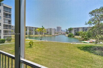 2851 Leonard Dr in Aventura, FL - Building Photo - Building Photo