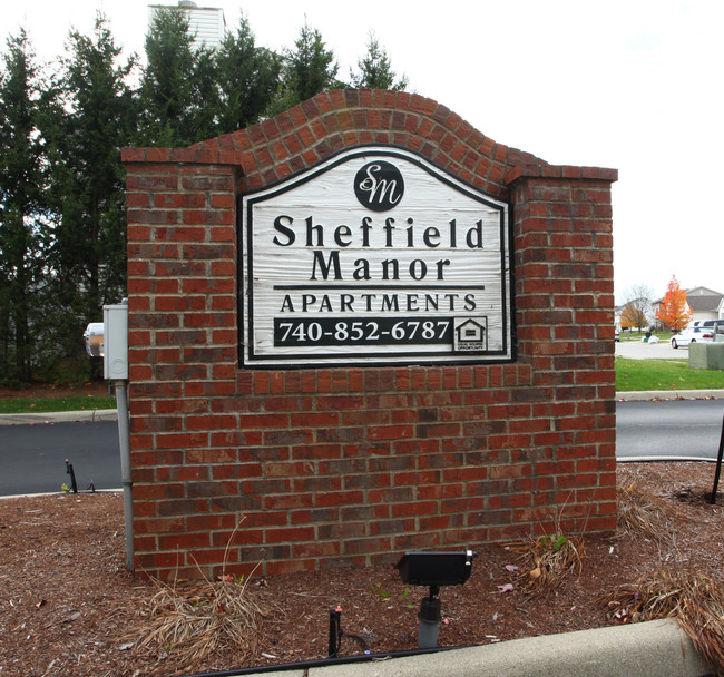 Sheffield Manor in London, OH - Foto de edificio - Building Photo