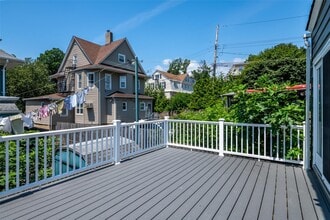 7 Alpha Pl in New Rochelle, NY - Building Photo - Building Photo