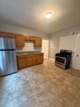 274-280 Park Rd in West Hartford, CT - Foto de edificio - Building Photo