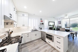 2486 New Seabury Way in Chula Vista, CA - Foto de edificio - Building Photo