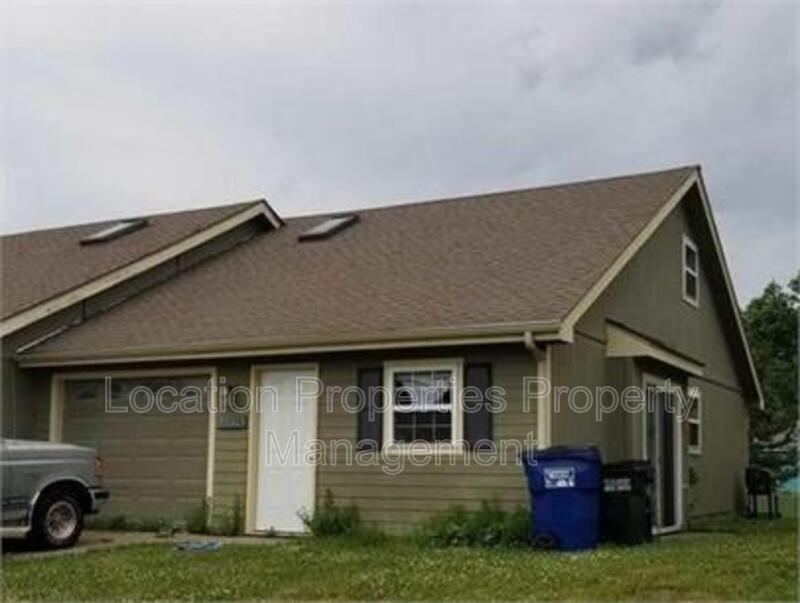 2517 Morningside Dr in Lawrence, KS - Building Photo