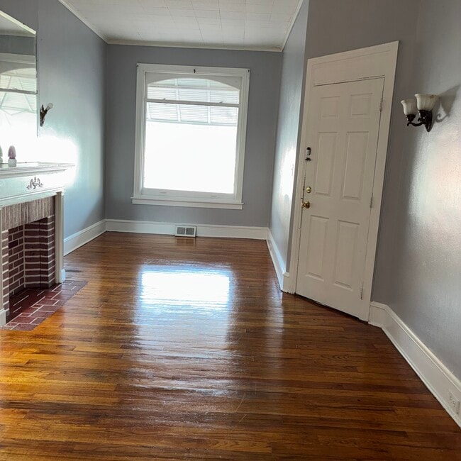 330 N 4th St, Unit 1st Floor in Reading, PA - Building Photo - Building Photo