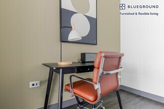 60 E Randolph St in Chicago, IL - Building Photo - Building Photo