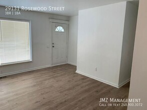 29131 Rosewood St in Inkster, MI - Building Photo - Building Photo