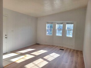 3311 Martin Luther King Jr Way in Oakland, CA - Building Photo - Building Photo