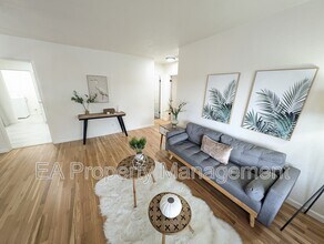 1202 Truman St SE in Albuquerque, NM - Building Photo - Building Photo