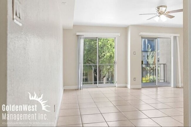 property at 1006 E Osborn Rd