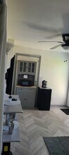1080 Jack Calhoun Dr, Unit Studio in Kissimmee, FL - Building Photo - Building Photo