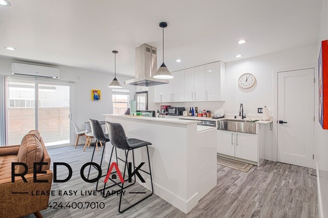 1350 N Fuller Ave, Unit 1