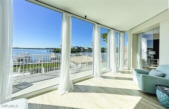 4975 Bonita Beach Rd SW in Bonita Springs, FL - Building Photo - Building Photo