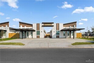 408 N Onyx Ave in Edinburg, TX - Building Photo