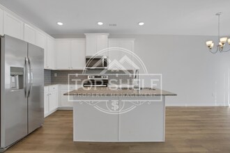 102 Jaxton St in Hoschton, GA - Building Photo - Building Photo