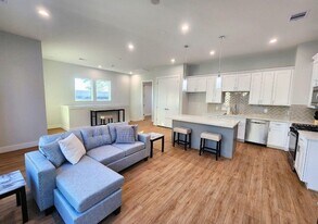 615 Northew St in Houston, TX - Building Photo