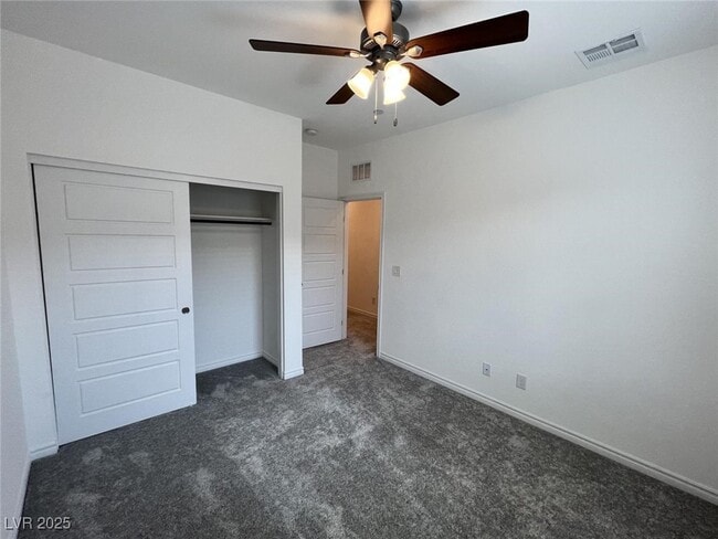 7360 N Decatur Blvd in North Las Vegas, NV - Building Photo - Building Photo