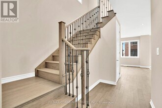 42 Sun Hvn Ln in Thorold, ON - Building Photo - Building Photo