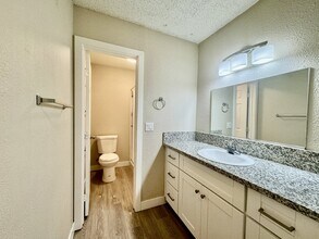 1405 E Vegas Valley Dr, Unit Unit #191 in Las Vegas, NV - Foto de edificio - Building Photo