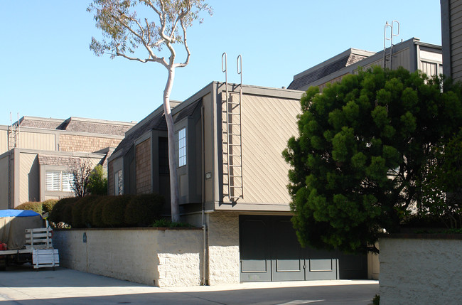 4604 Glencoe Ave in Marina Del Rey, CA - Building Photo - Building Photo