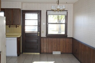 2252 W Twin Acres Ct in Ozark, MO - Building Photo - Building Photo