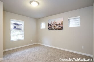 14095 SW Burlwood St in Beaverton, OR - Building Photo - Building Photo