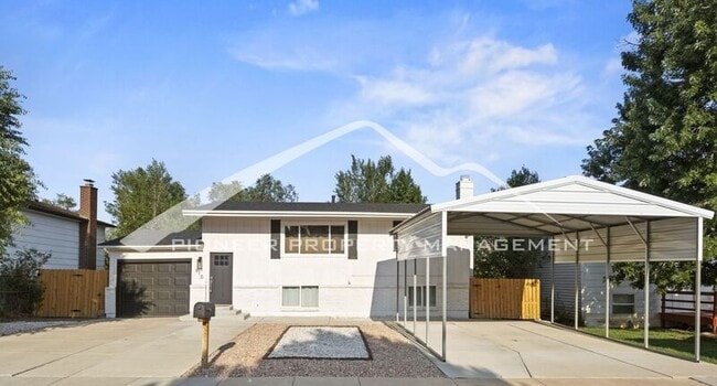 property at 610 Catalina Dr