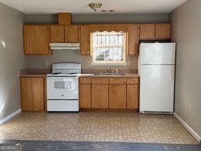 806 E Church St in Fort Valley, GA - Building Photo - Building Photo