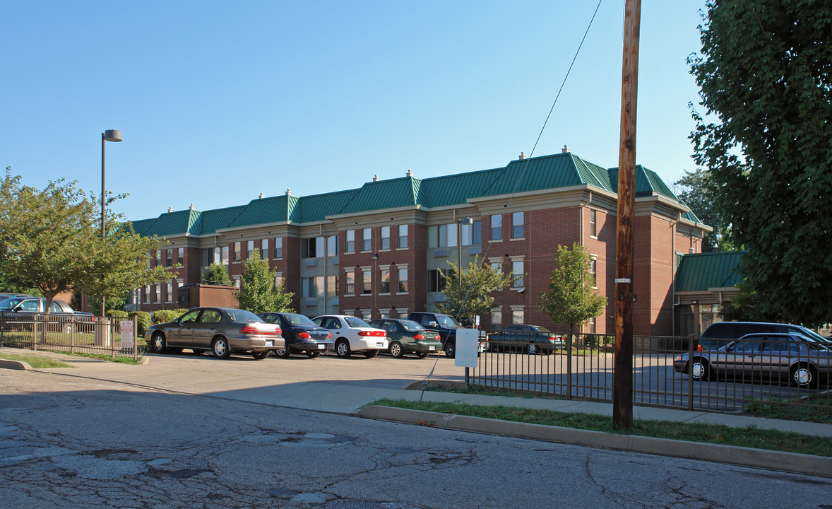 Saratoga Place Apartments in Newport, KY - Foto de edificio