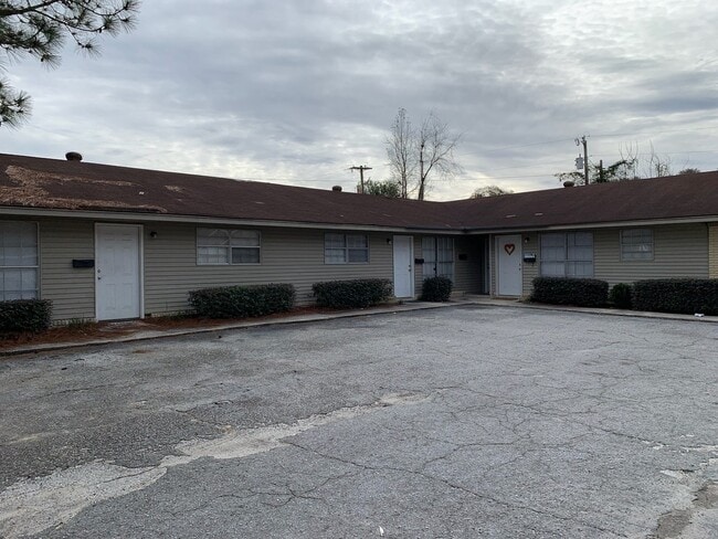 property at 4009 Camellia Dr