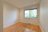 3195 Av. Van Horne photo'