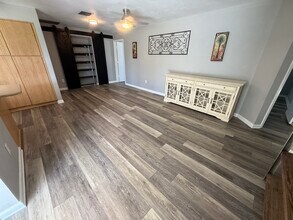 381 Ortega Ln in Marco Island, FL - Building Photo - Building Photo