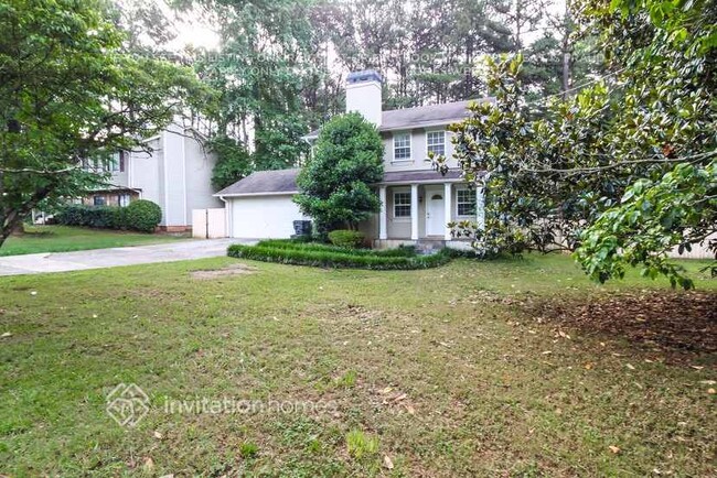 property at 612 Brighton Dr NW