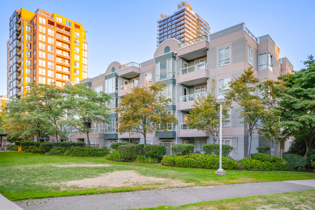 Alexander Court at Collingwood Village in Vancouver, BC - Building Photo