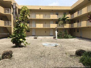 6095 W 18th Ave-Unit -S124 in Hialeah, FL - Building Photo - Building Photo