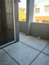 62 E Serene Ave in Las Vegas, NV - Building Photo - Building Photo