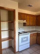 1000 Wild Rose Ln in Brownsville, TX - Building Photo - Building Photo