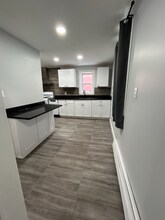 115 Grant Ave in Harrison, NJ - Foto de edificio - Building Photo