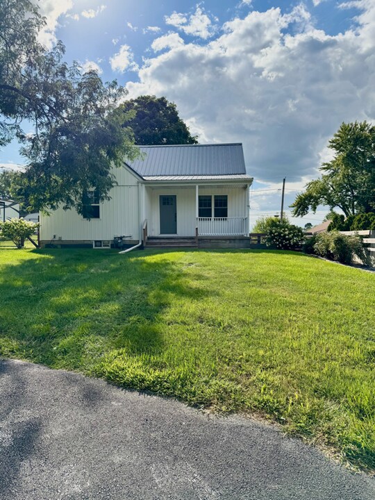 192 N Arseneau Rd in Kankakee, IL - Building Photo