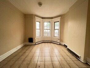 38 Bartholdi Ave, Unit 2R in Jersey City, NJ - Building Photo - Building Photo